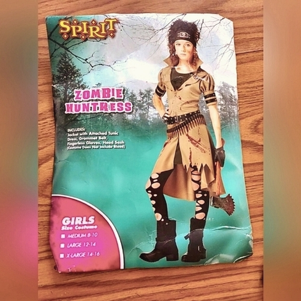 GIRLS' COSTUME "Zombie Hunter" (Kids'Size M, 8-10) Halloween Costume